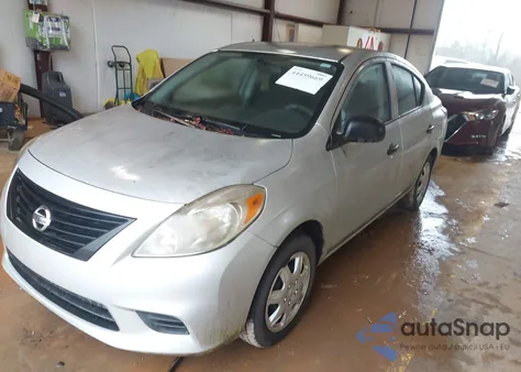 2013 Nissan Versa 1.6 S z USA, uszkodzony, nr VIN 3N1CN7AP8DL876801